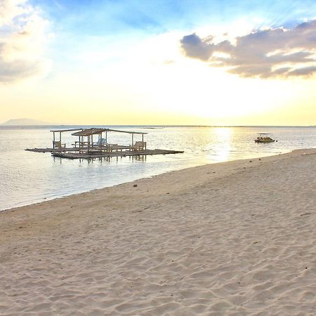 Bella Beach Resort Batangas Lian Exterior photo